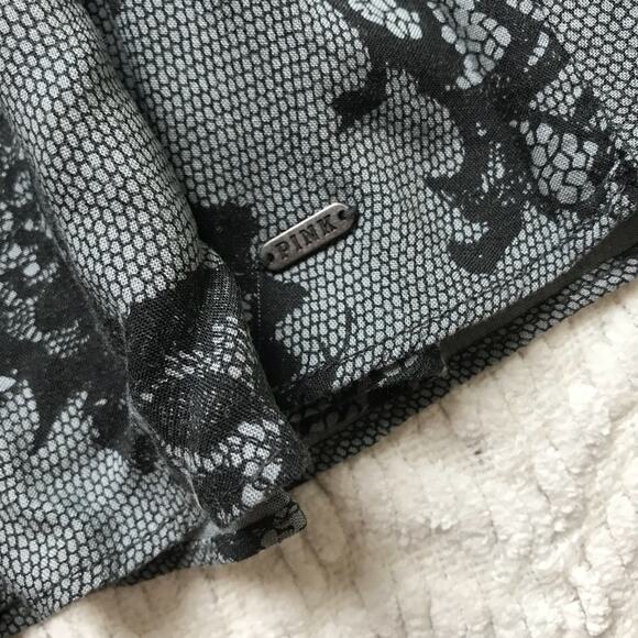 V. S. PINK Skater Skirt Size Medium - Picture 7 of 7